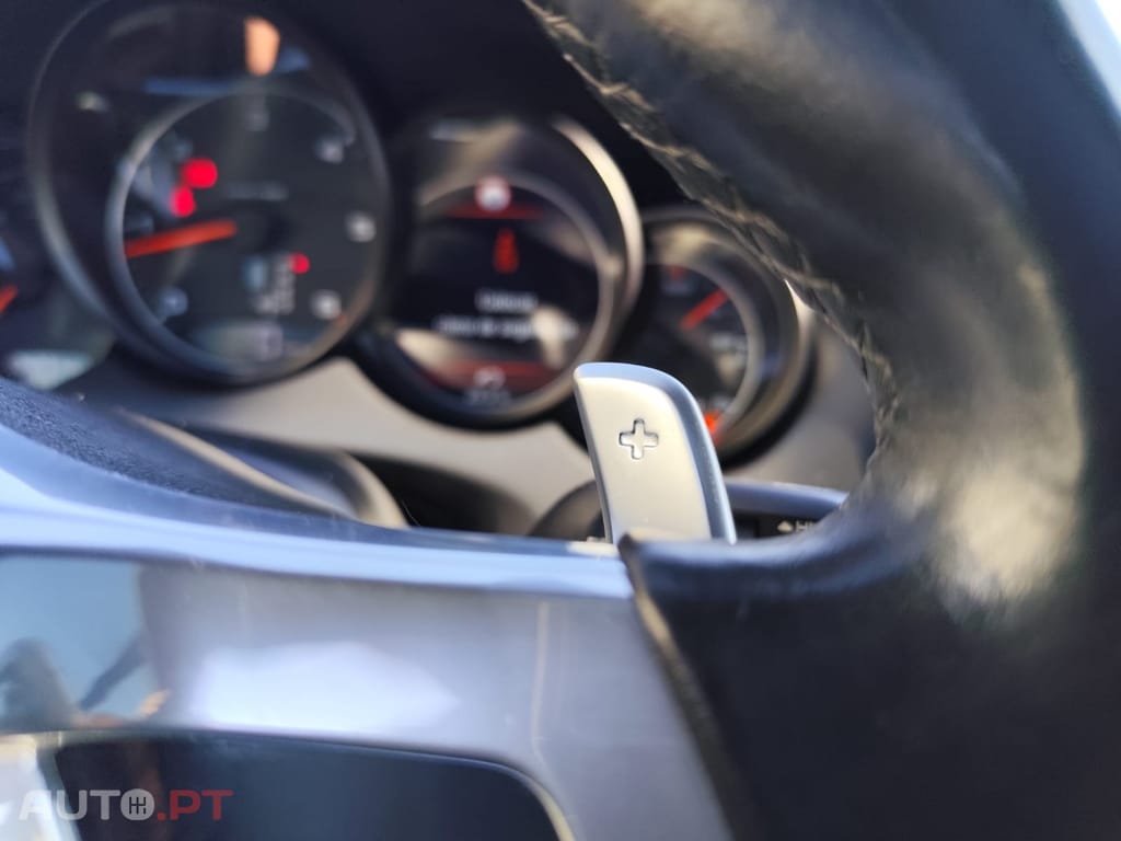 Porsche Cayenne Platinum Edition