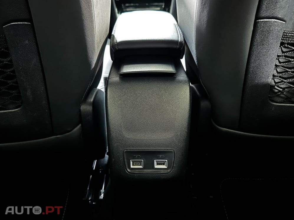 Peugeot E-208 51 kWh GT
