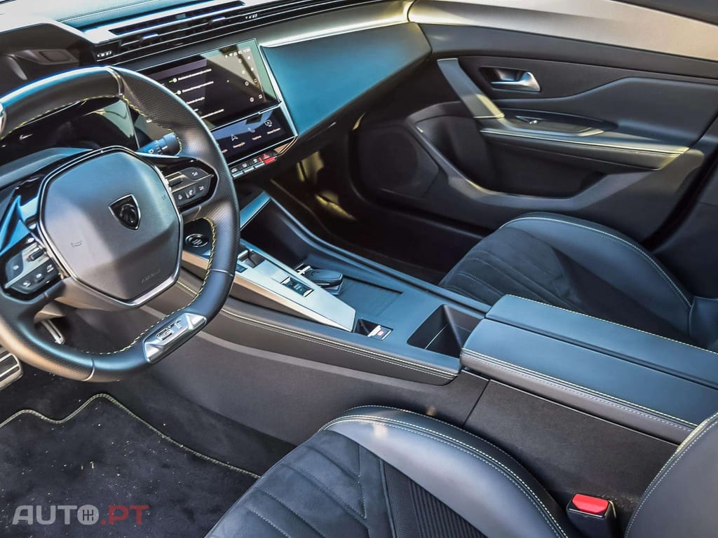 Peugeot 408 1.6 Hybrid GT e-EAT8