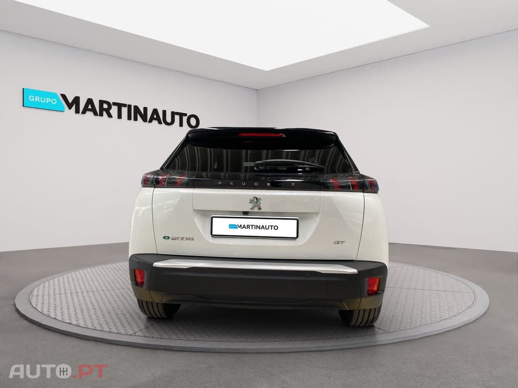 Peugeot E-2008 50 kWh GT