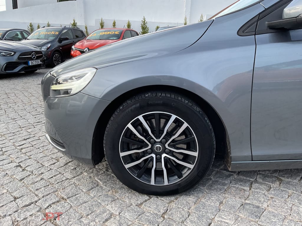 Volvo V40 2.0 D2 Momentum Geartronic