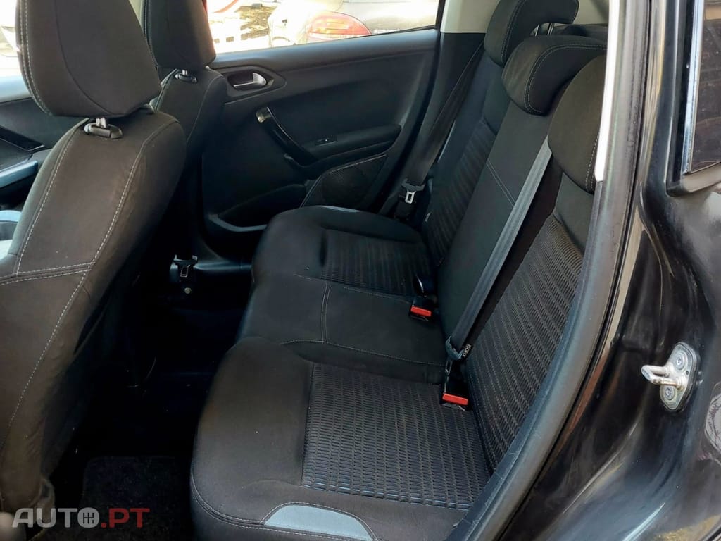 Peugeot 208 1.2 VTi Active
