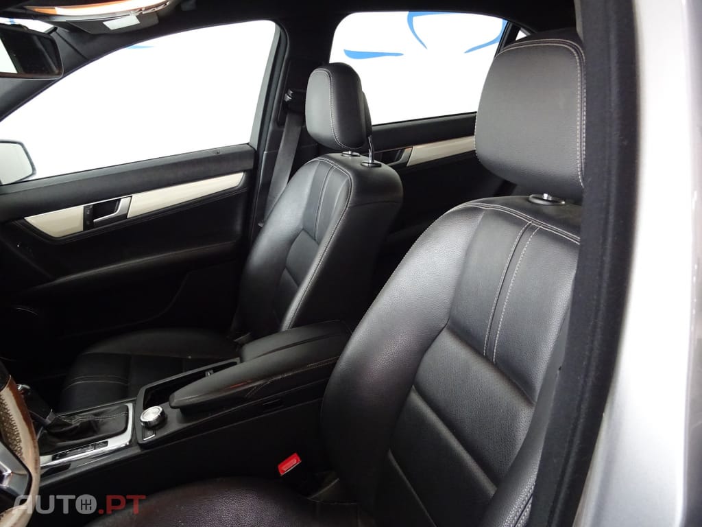 Mercedes-Benz C 200 Outro