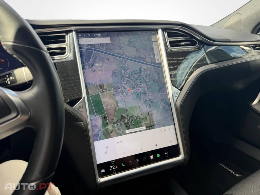 Tesla Model S 75D