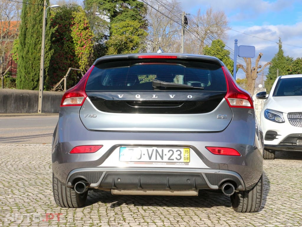 Volvo V40 1.6 D2 Eco R-Design