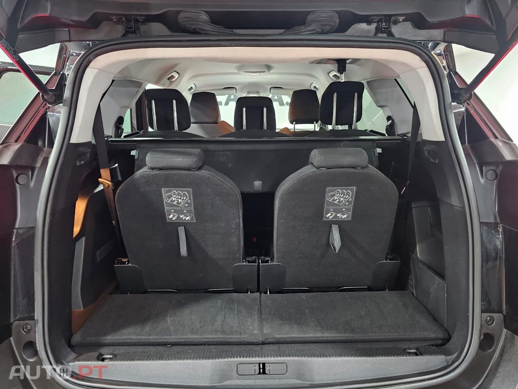 Peugeot 5008 1.5 BlueHDi Allure Pack EAT8