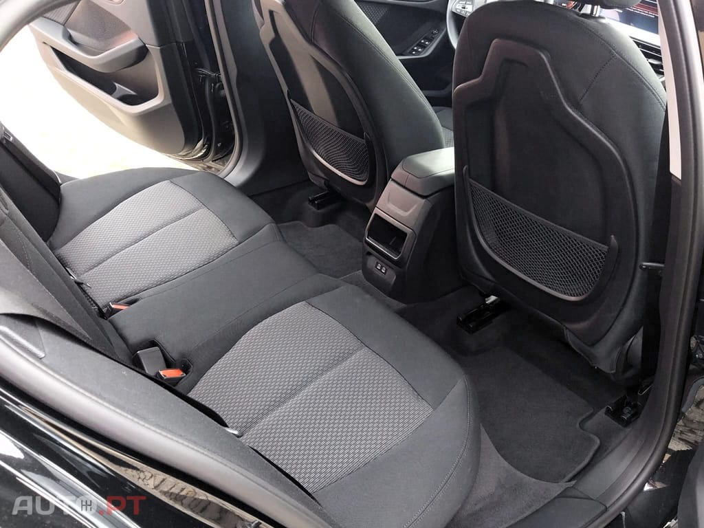 BMW 116 116d ADVENTAGE