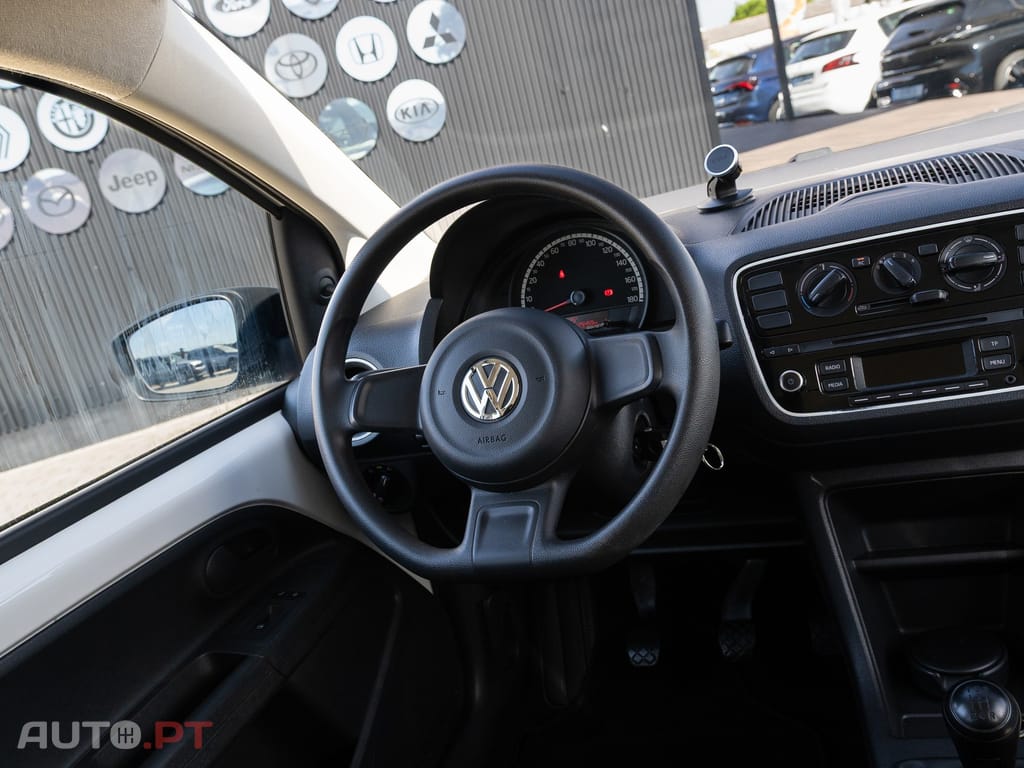 Volkswagen Up! 1.0 Take