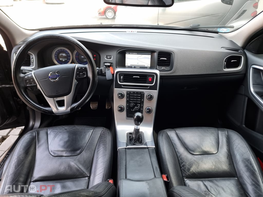 Volvo V60 1.6 D2 R-Design
