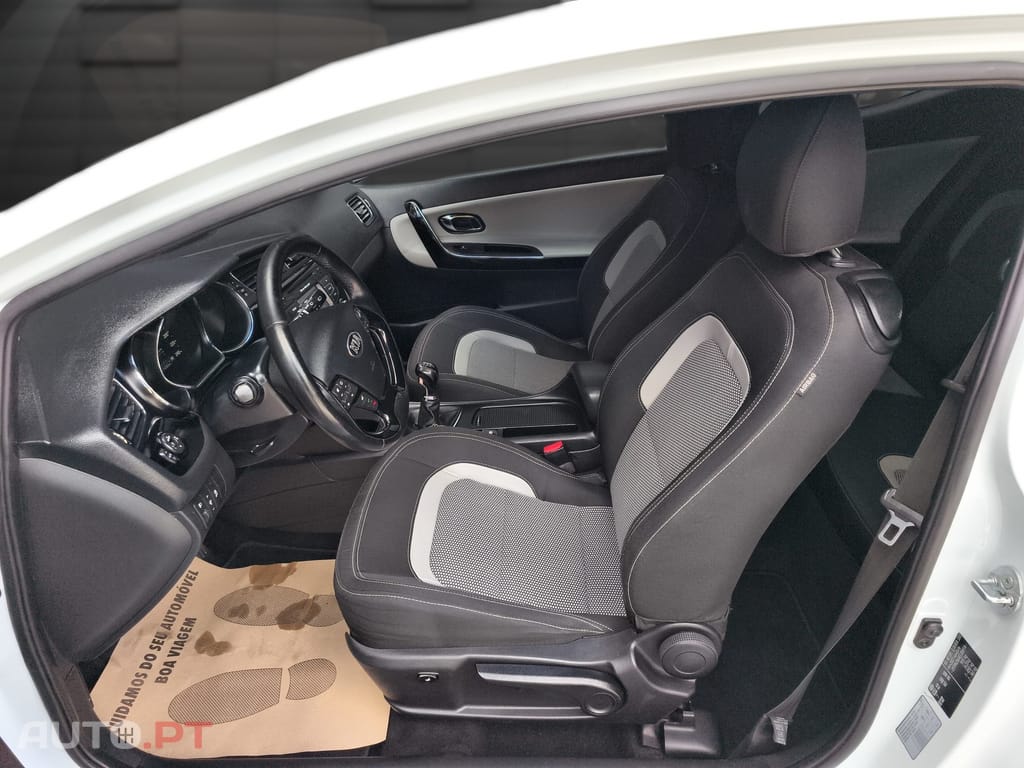 Kia Ceed 1.6 CRDi TX