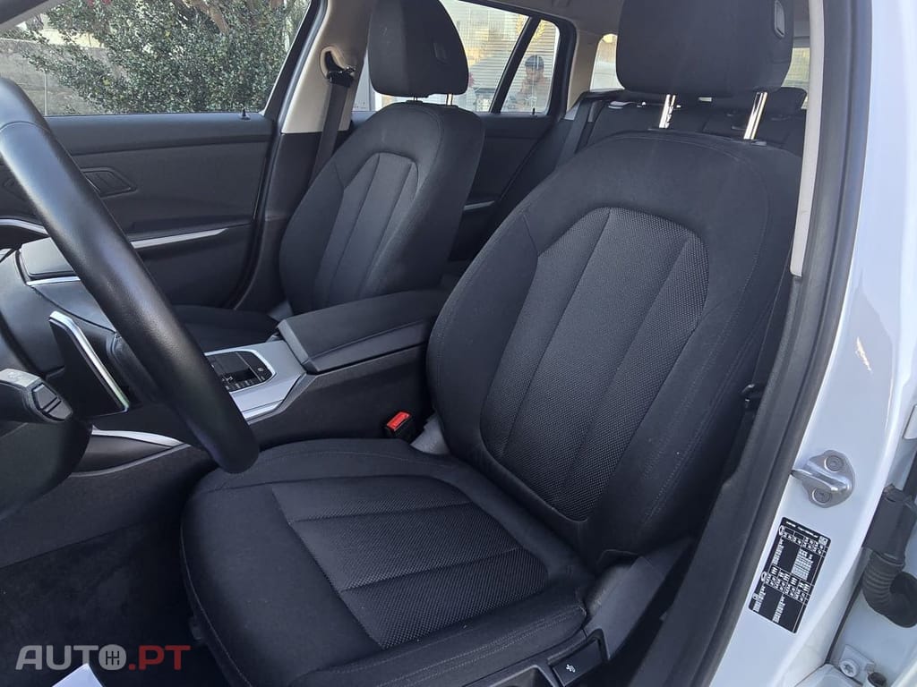 BMW 318 Serie 3 Touring Auto XLine