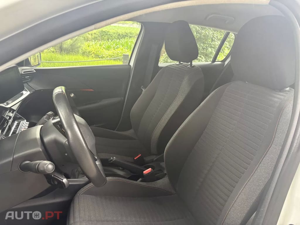 Peugeot 208 1.2 PureTech SE Style