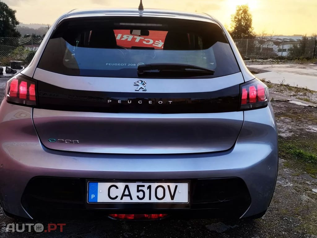 Peugeot E-208 50 kWh Active Pack