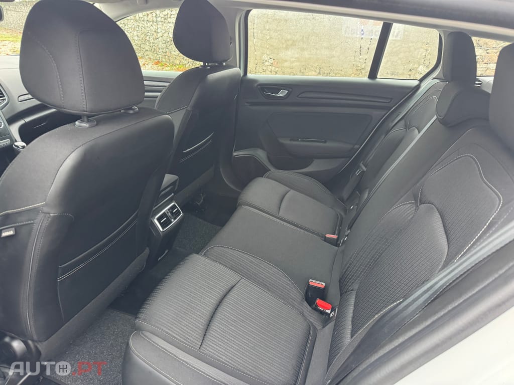 Renault Mégane Sport Tourer 1.5 Blue dCi Intens