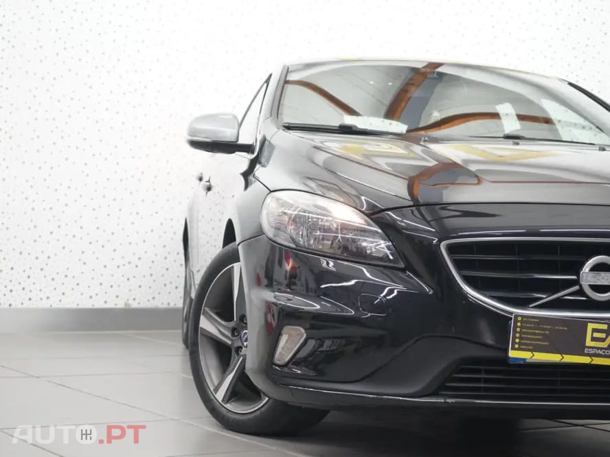Volvo V40 1.6 D2 R-Design Momentum