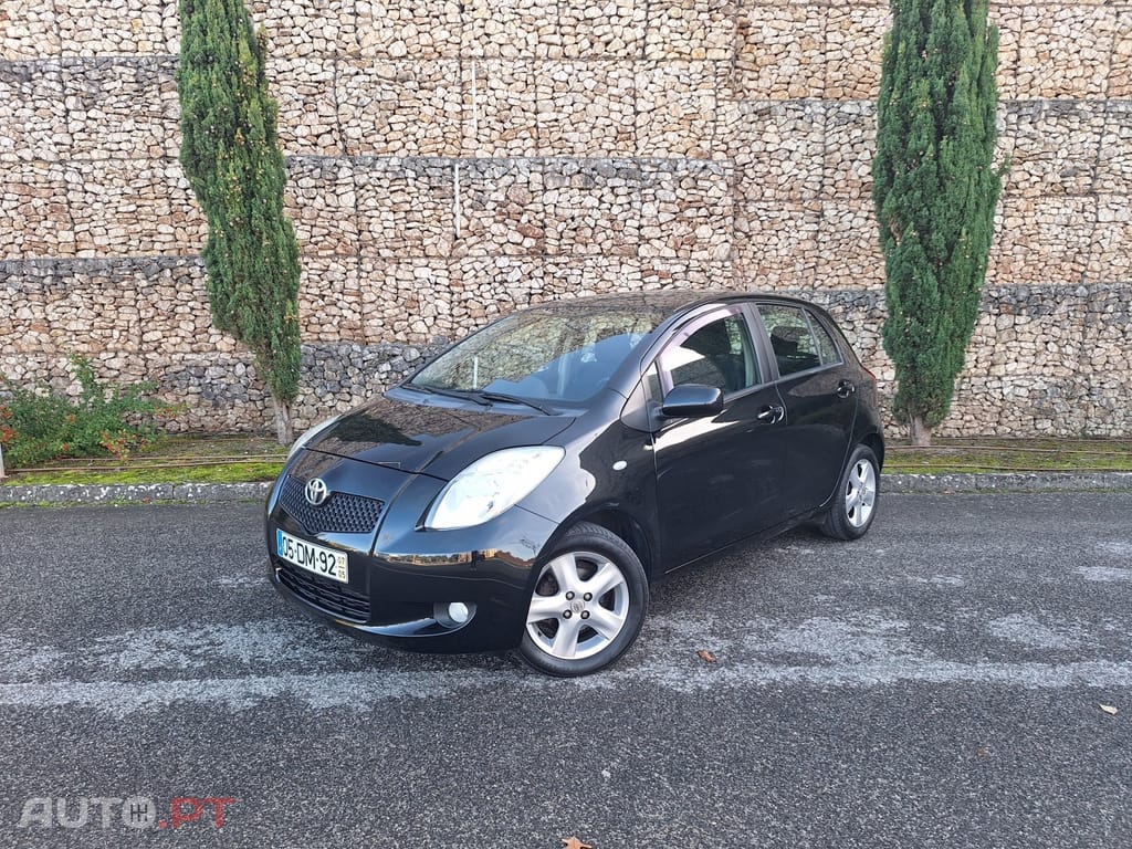 Toyota Yaris 1.0 VVT-i Sol High Pack