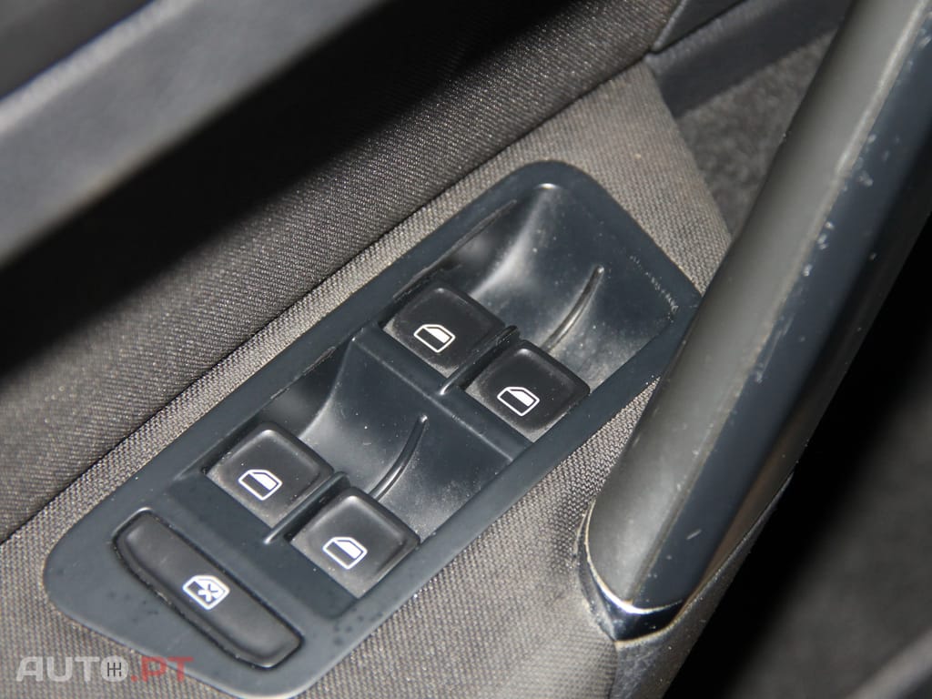 Volkswagen Golf 1.6 TDi Confortline