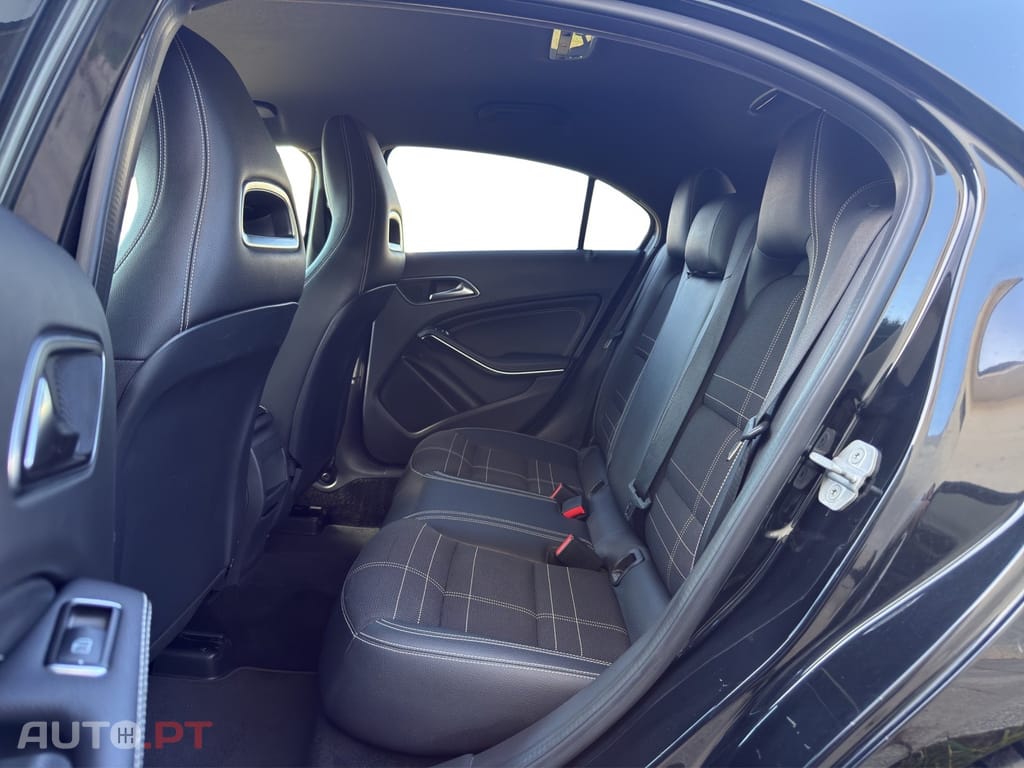 Mercedes-Benz A 180 7G-DCT Urban