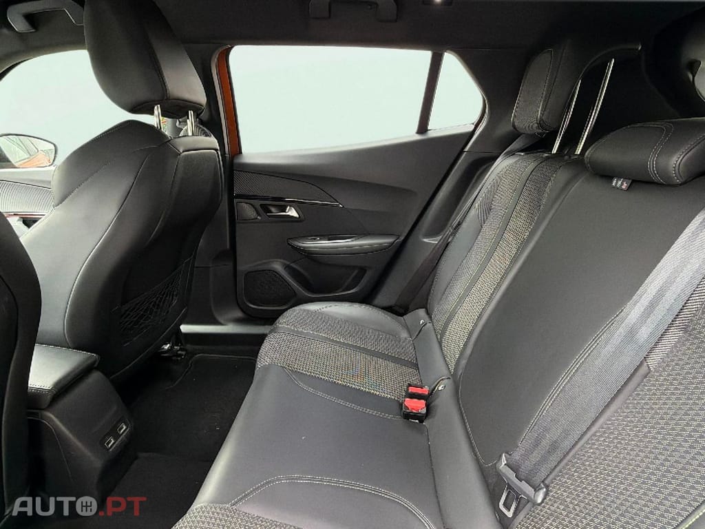 Peugeot 2008 1.2 PureTech GT Line