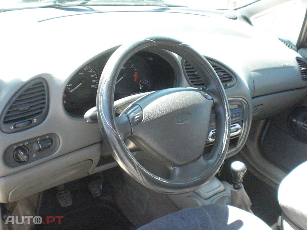 Ford Galaxy 1.9 TDi GLX