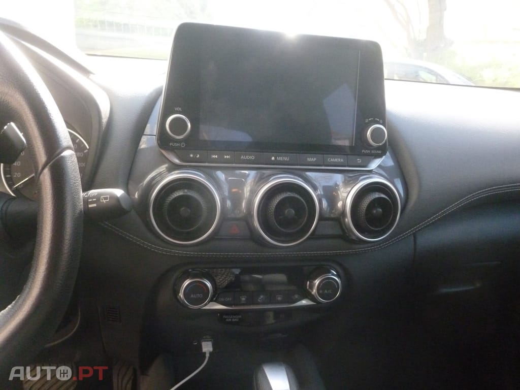 Nissan Juke 1.0 DIG-T N-Connecta Auto