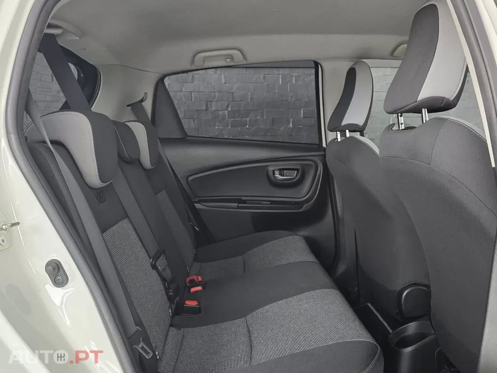 Toyota Yaris 1.5 HSD 20 Anos