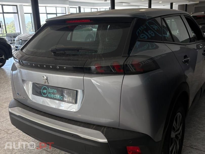 Peugeot E-2008 50 kWh Active