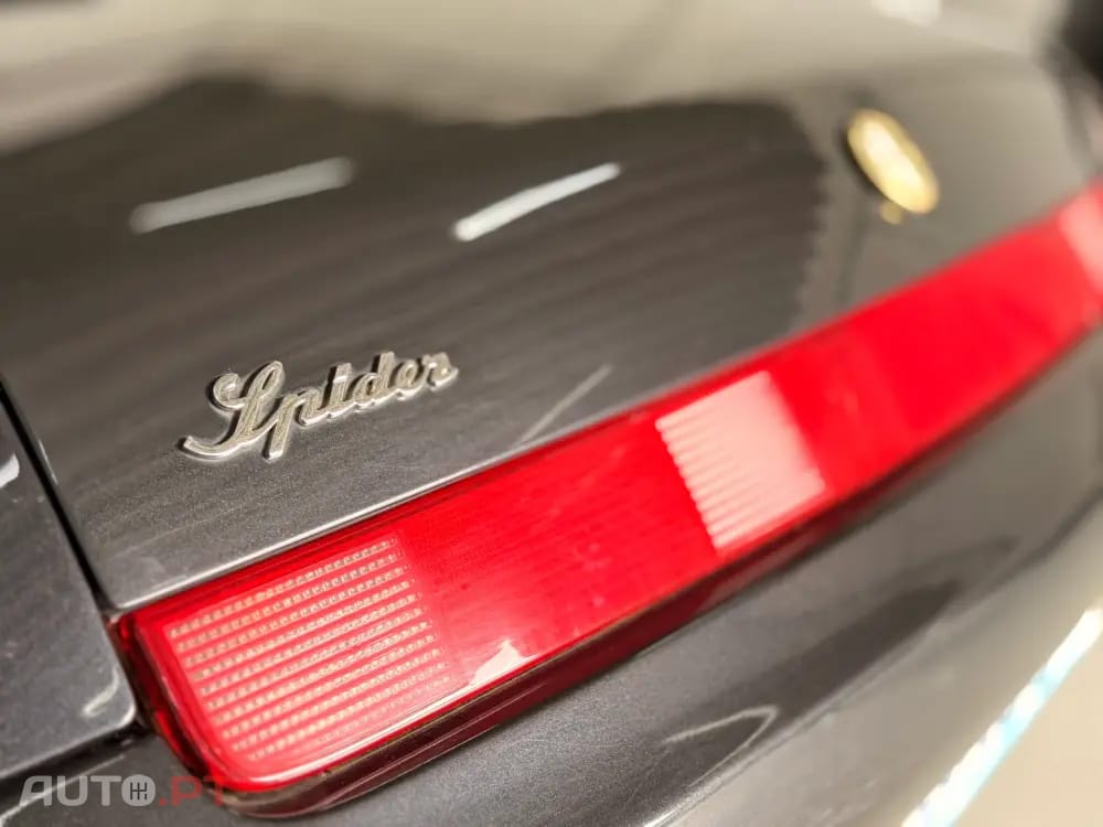 Alfa Romeo Spider 2.0 TS