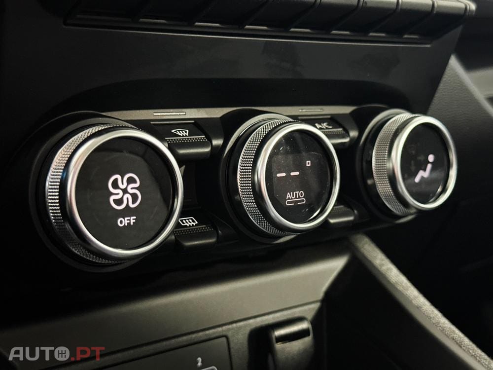 Renault Zoe (c/ Bateria) EV50 135hp Techno