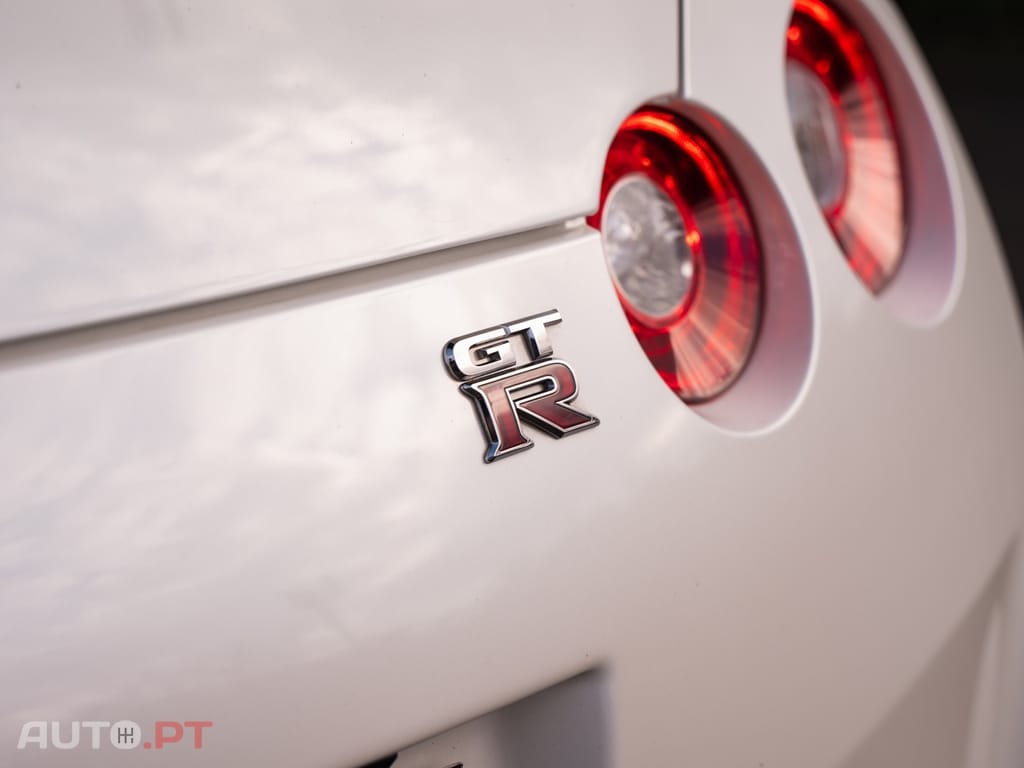 Nissan GT-R 3.8 V6 Black Edition