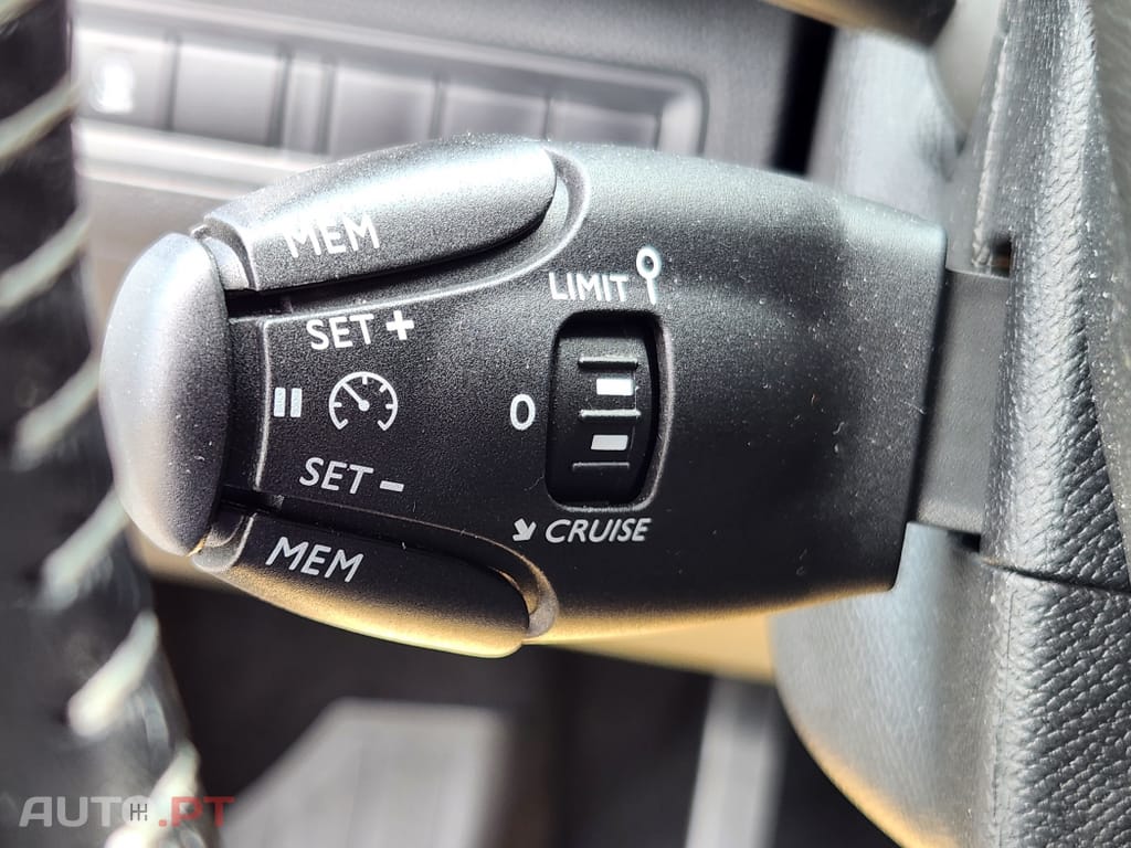 Peugeot 308 1.5 BlueHDi Business Line