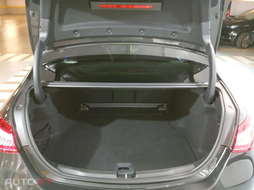 Mercedes-Benz C 300 d AMG Line