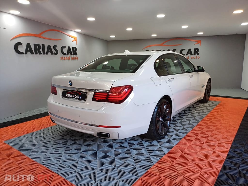 BMW 740 d xDrive Pack M