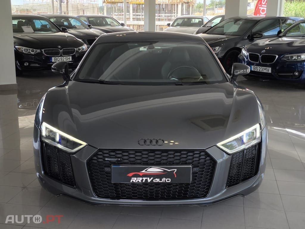 Audi R8 V10 plus 5.2 FSI quattro S tronic