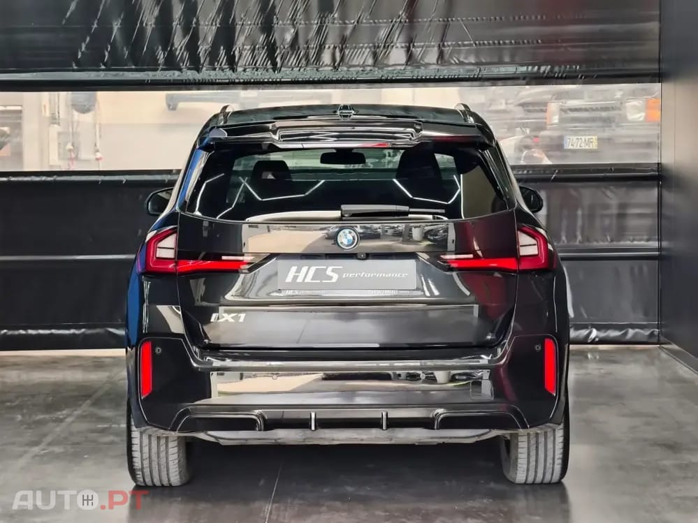 BMW iX1 xDrive30 Pack Desportivo M