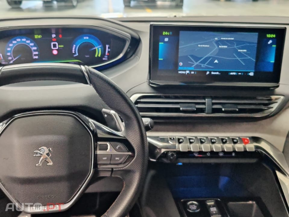 Peugeot 3008 1.2 Hybrid Allure e-DCS6