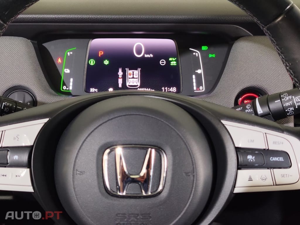 Honda Jazz 1.5i-MMD Crosstar Executive