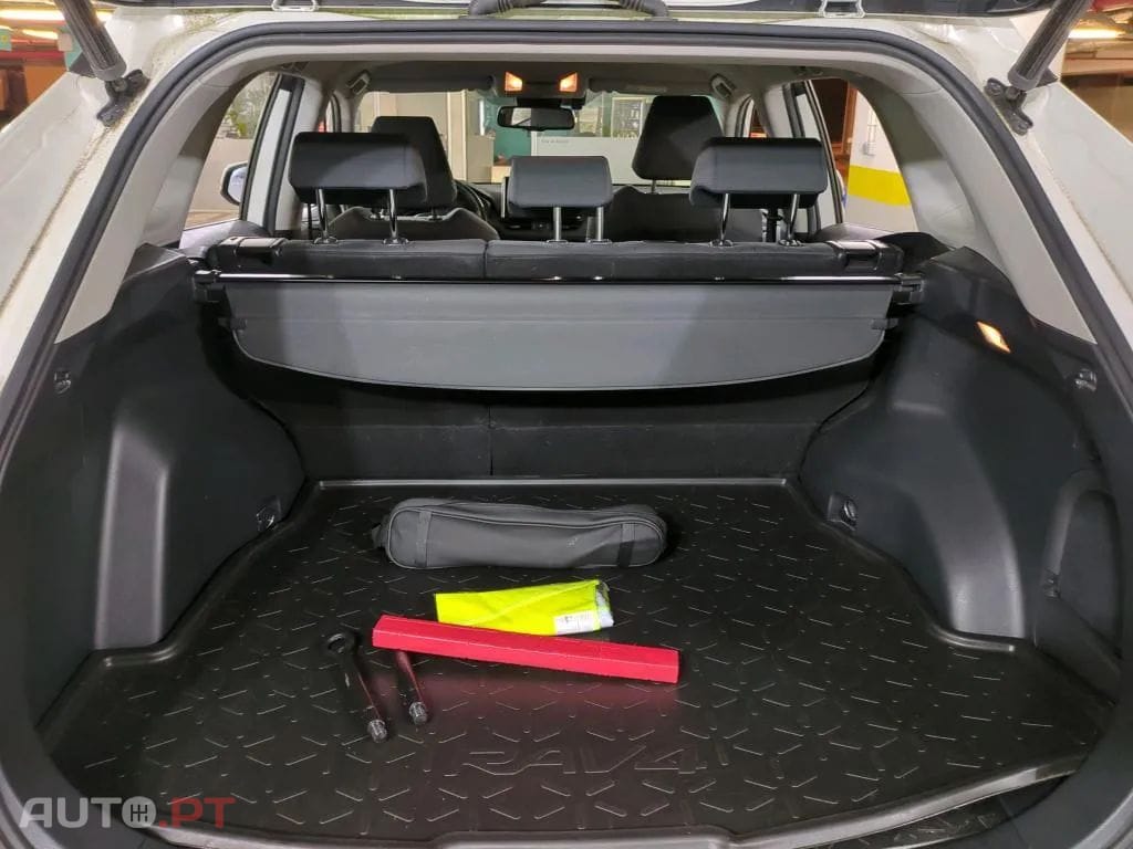 Toyota RAV4 2.5 HDF Comfort