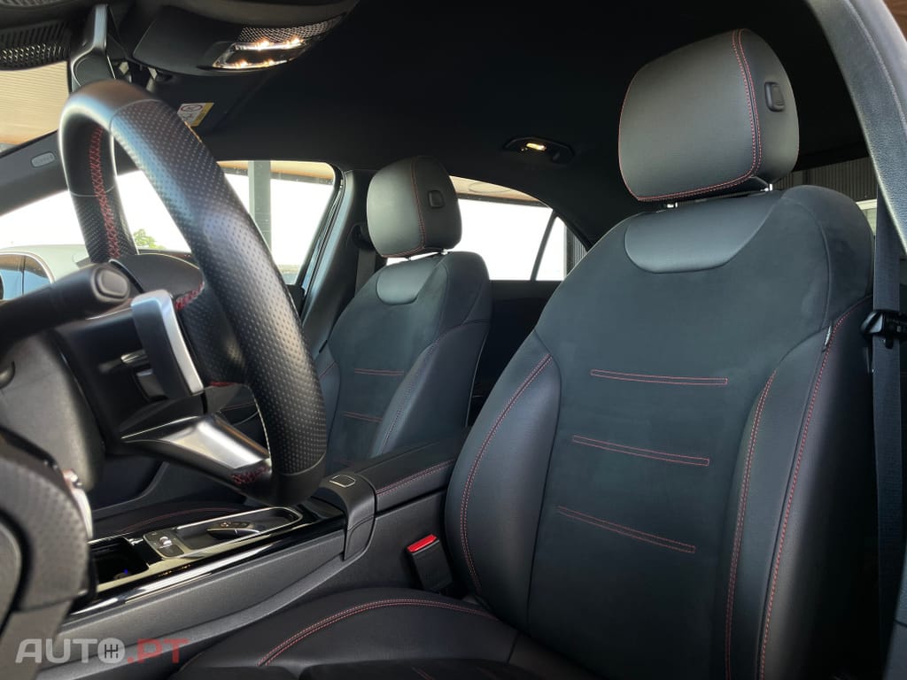 Mercedes-Benz A 250 e AMG Line