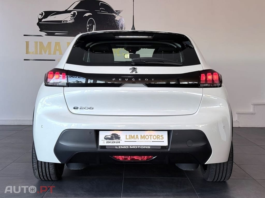 Peugeot E-208 50 kWh Allure Pack