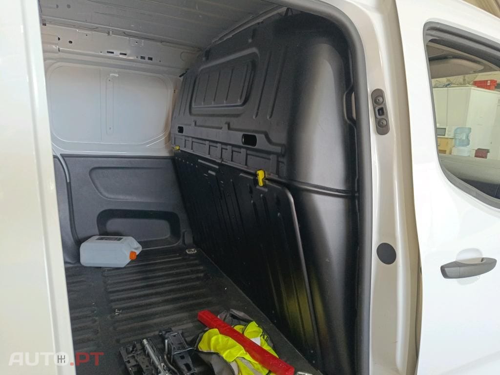 Peugeot Partner 1.5 BlueHDi M Standard