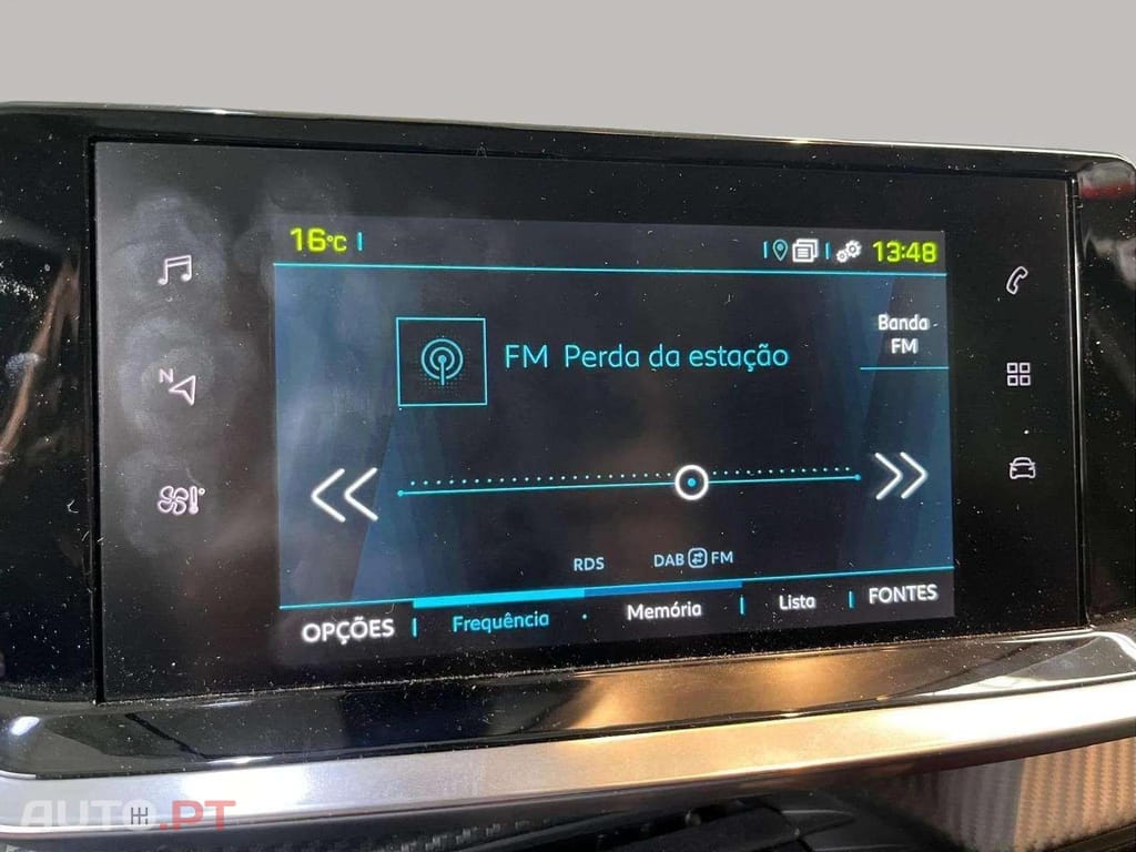 Peugeot E-2008 Active 