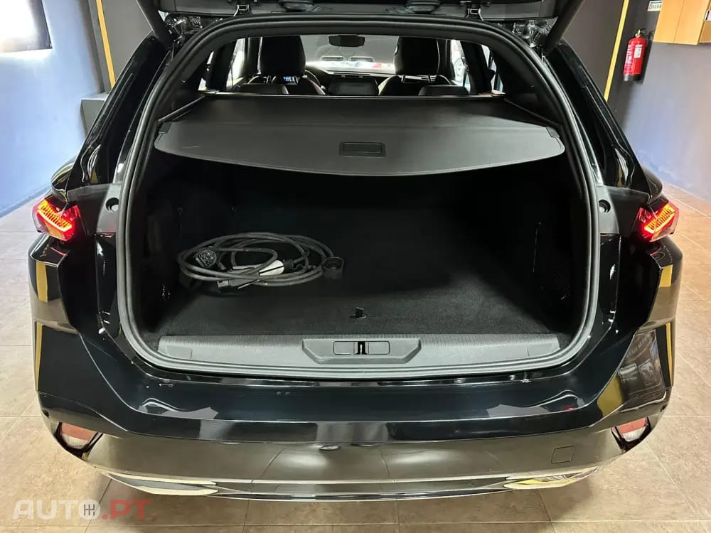 Peugeot 308 SW 1.6 Hybrid GT Pack e-EAT8