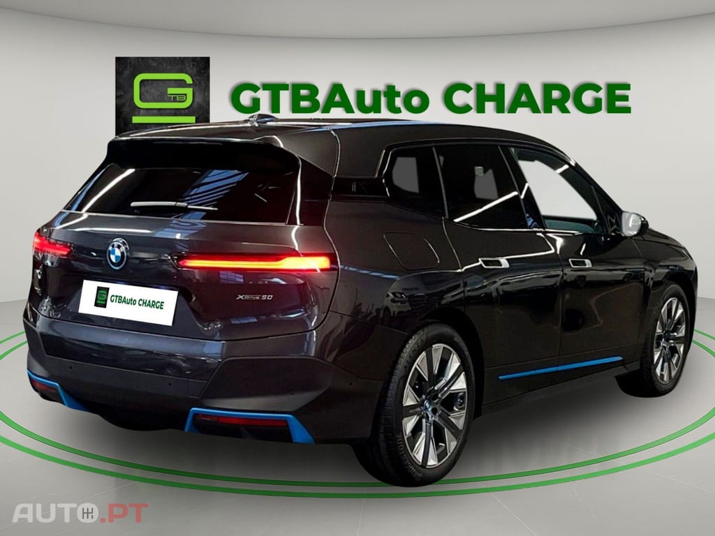 BMW iX xDrive50 