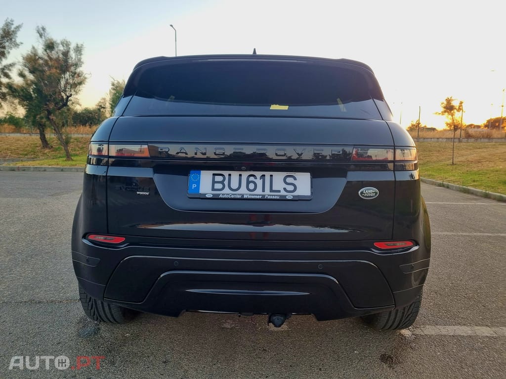 Land Rover Evoque P300e Hybrid