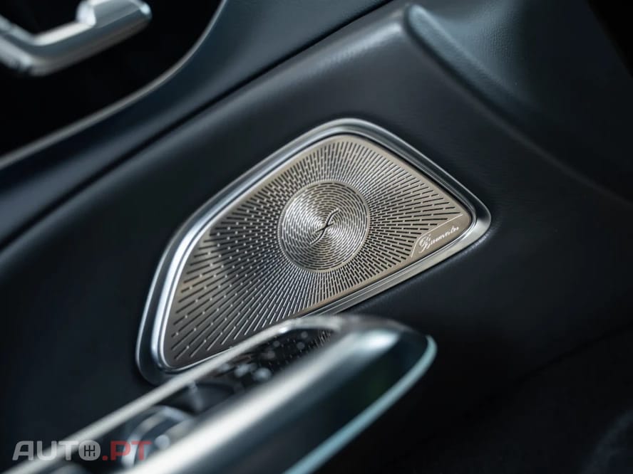 Mercedes-Benz E 300 9G-TRONIC AMG Line