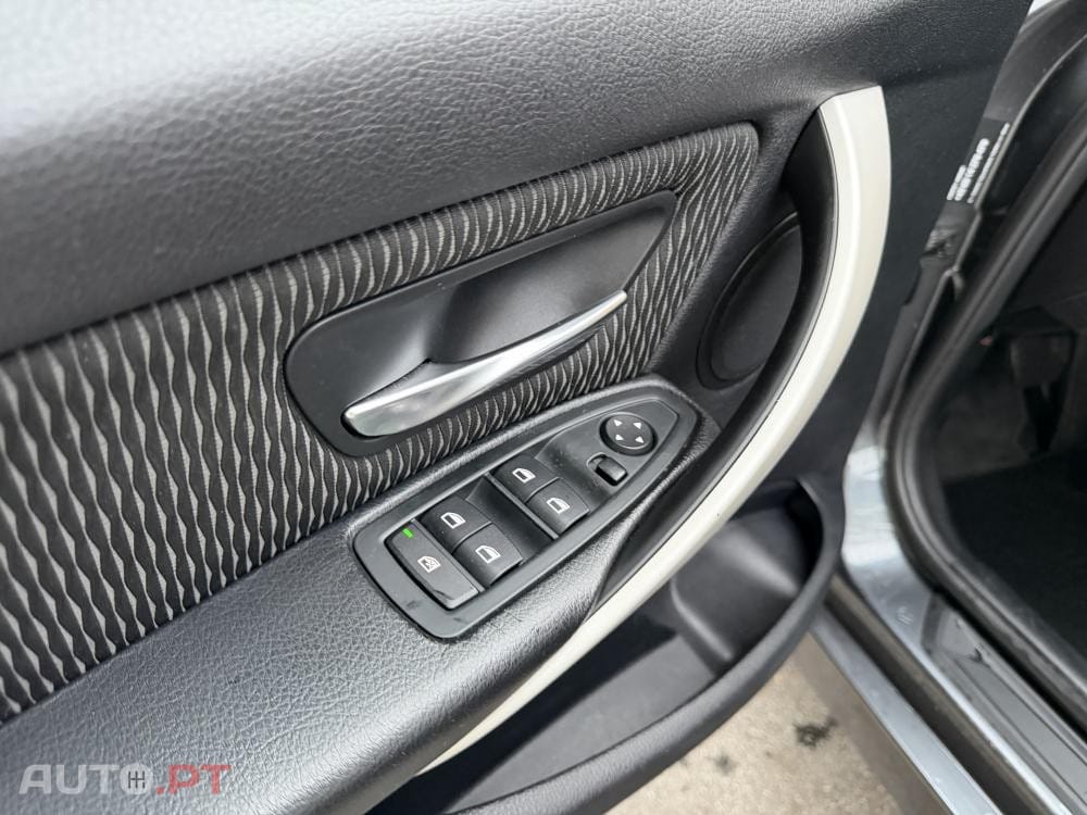 BMW 318 d Line Sport Shadow Auto