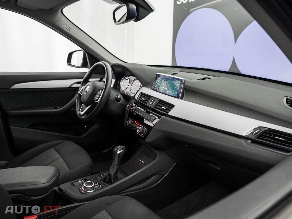BMW X1 25 e xDrive Corporate Edition
