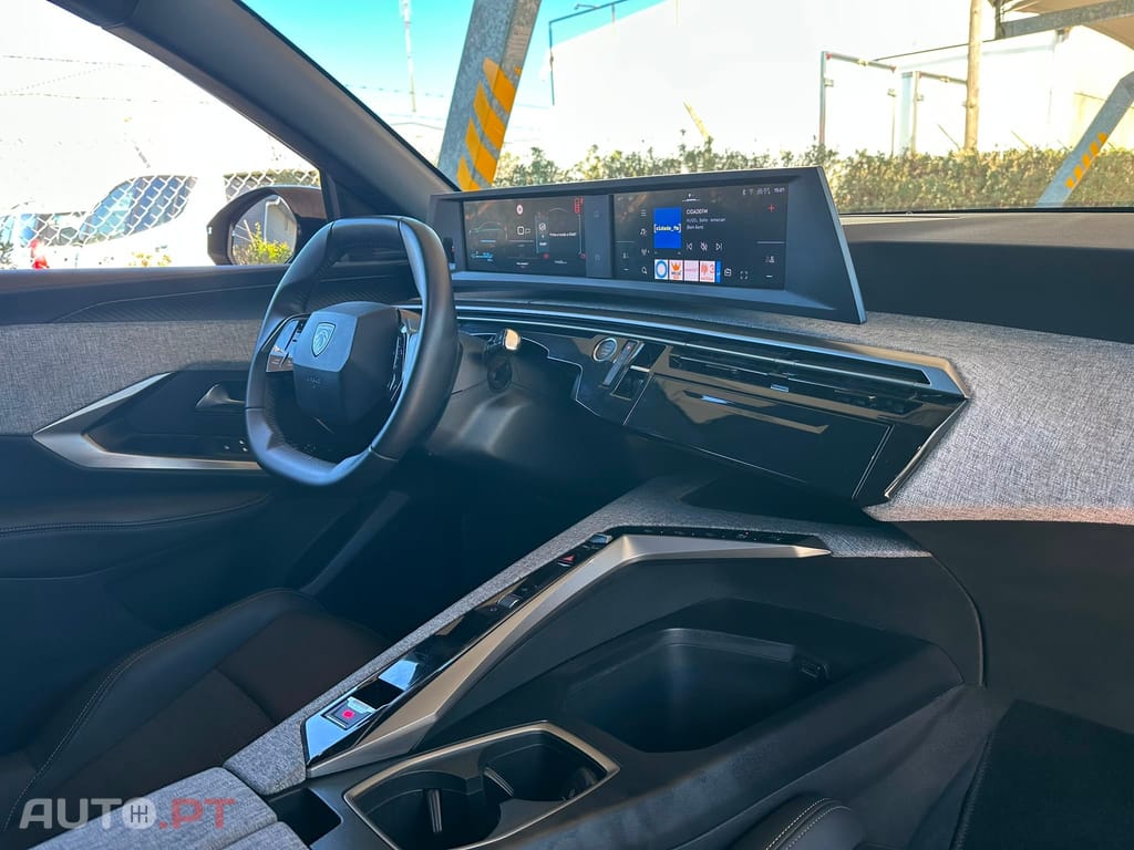 Peugeot E-3008 73 kWh Allure