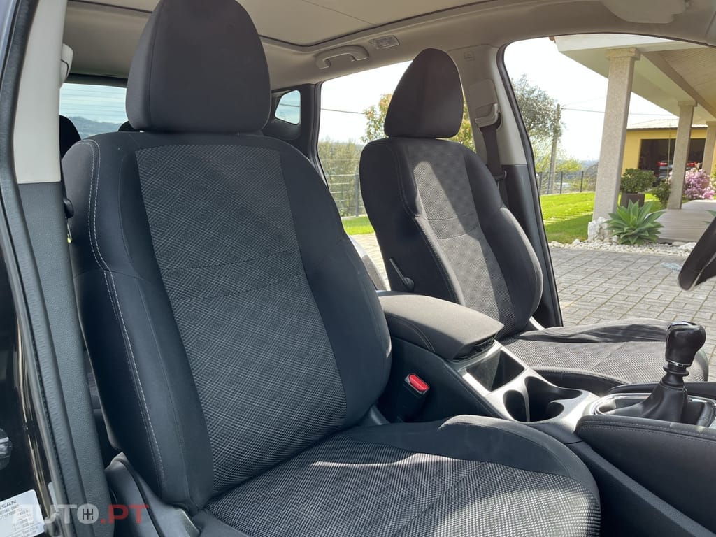 Nissan Qashqai 1.5 dCi N-Connecta 18 RS+PS